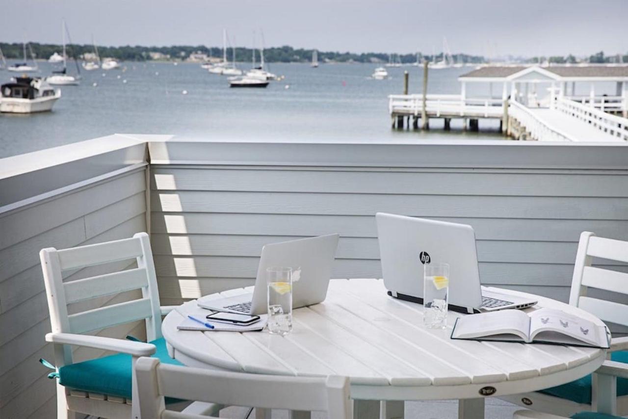 Fathoms Hotel & Marina Port Washington Экстерьер фото
